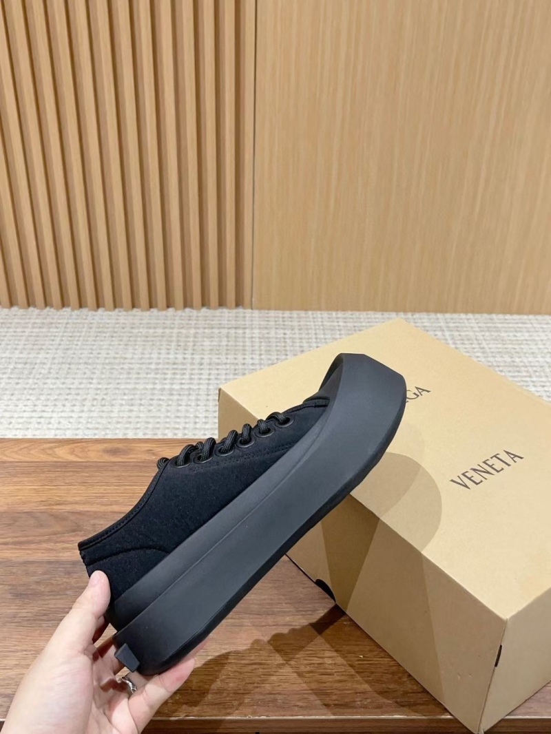 Gucci Casual Shoes